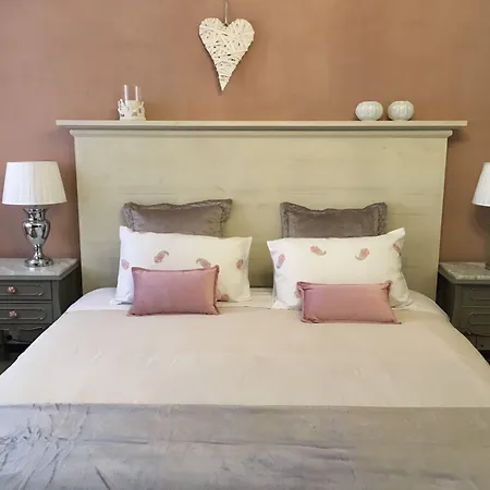 Gasthof La Casita De Palmas Vv