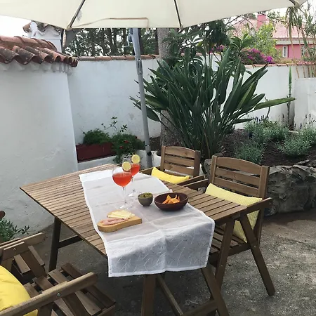 ゲストハウス La Casita De Palmas Vv 3*